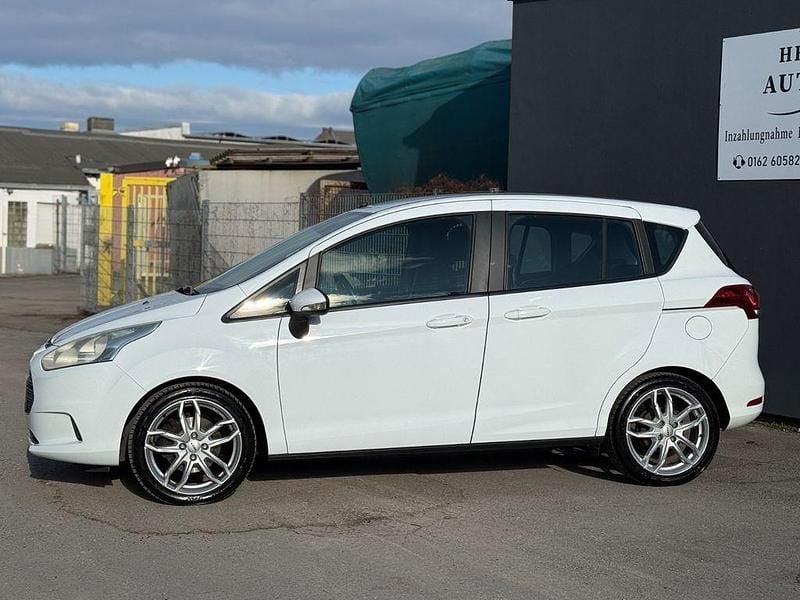 Gebraucht Ford B-MAX Trend 75 PS (55 kW) 2012 Weiß Van / Kleinbus