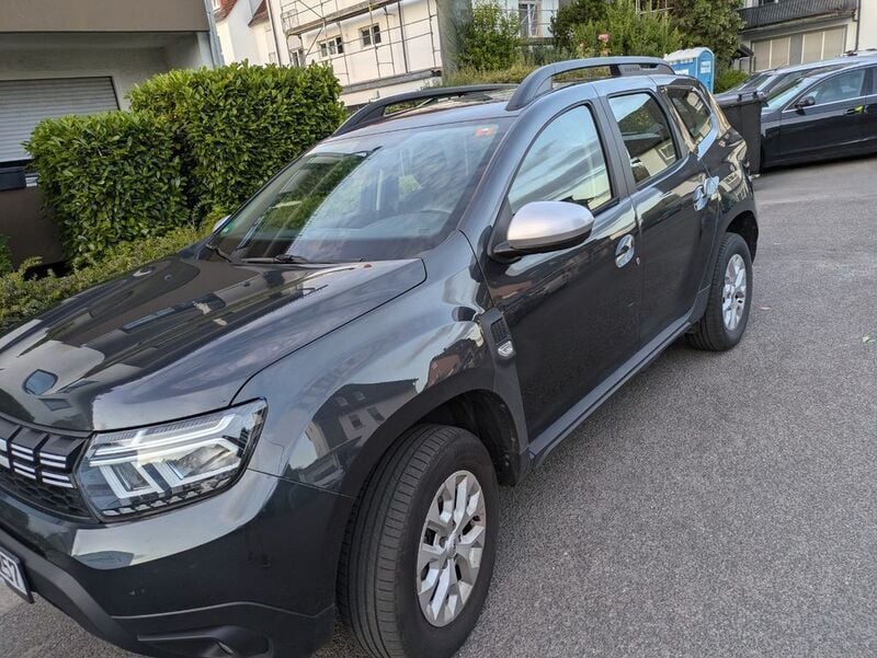 Grau Gebraucht 2024 Dacia Duster Expression SUV | 17.600 € - Bild 1/1
