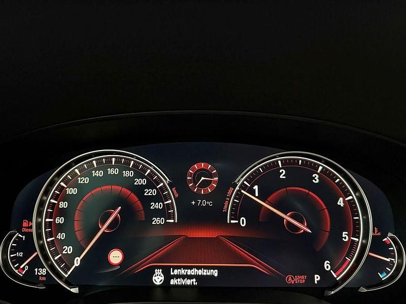 Gebraucht BMW 520 Luxury Line 190 PS (139 kW) 2017 Silber Kombi