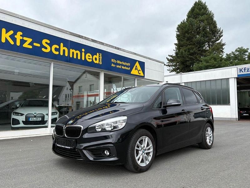 Schwarz Gebraucht 2017 BMW 216 Active Tourer Advantage Van / Kleinbus | 12.990 € (Etwas zu teuer) - Bild 1/4