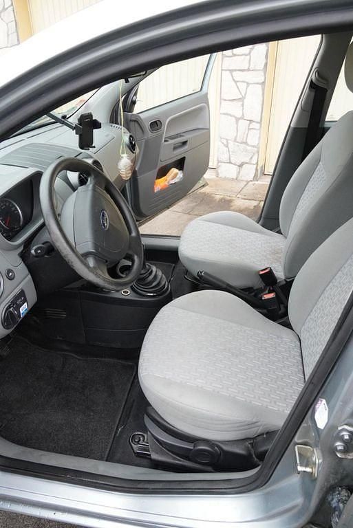 Gebraucht Ford Fusion 101 PS (74 kW) 2005 Silber Kleinwagen