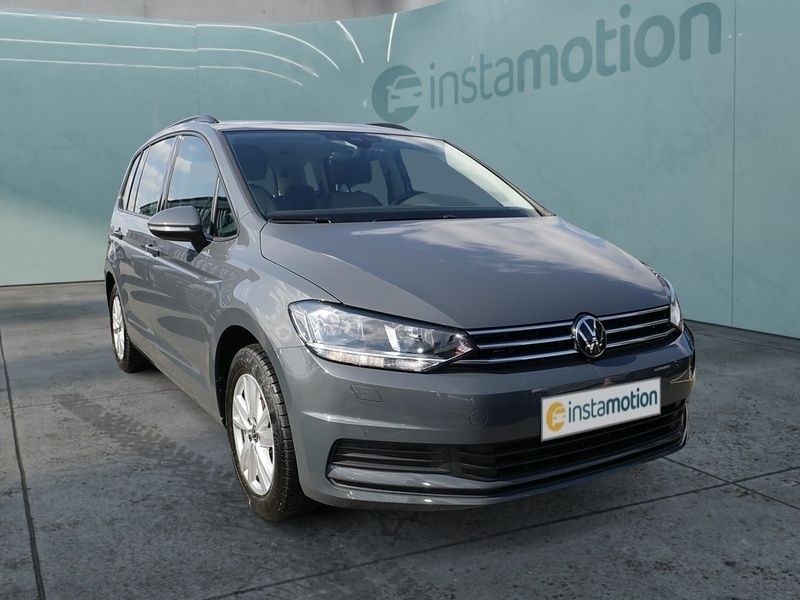 Grau Gebraucht 2024 VW Touran Comfortline Van / Kleinbus | 32.050 € (Fairer Preis) - Bild 1/4