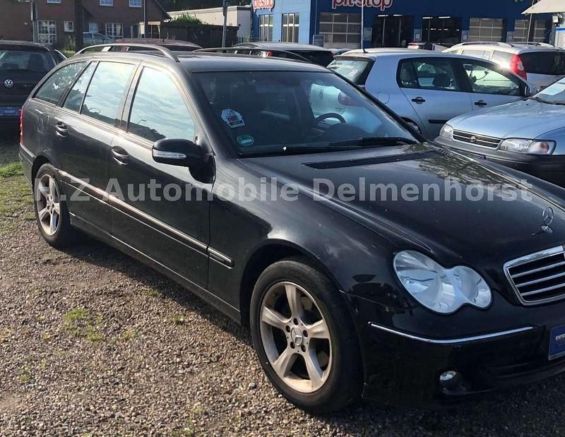 Gebraucht Mercedes C220 150 PS (110 kW) 2006 Schwarz Kombi