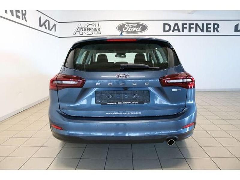 Gebraucht Ford Focus Titanium 155 PS (114 kW) 2023 Blau Limousine