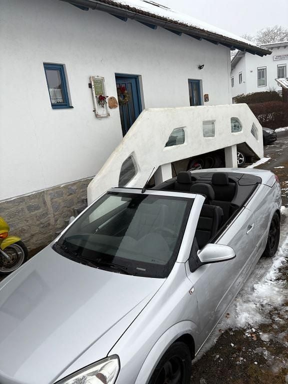 Gebraucht Opel Astra Cabriolet 150 PS (110 kW) 2008 Silber Cabrio