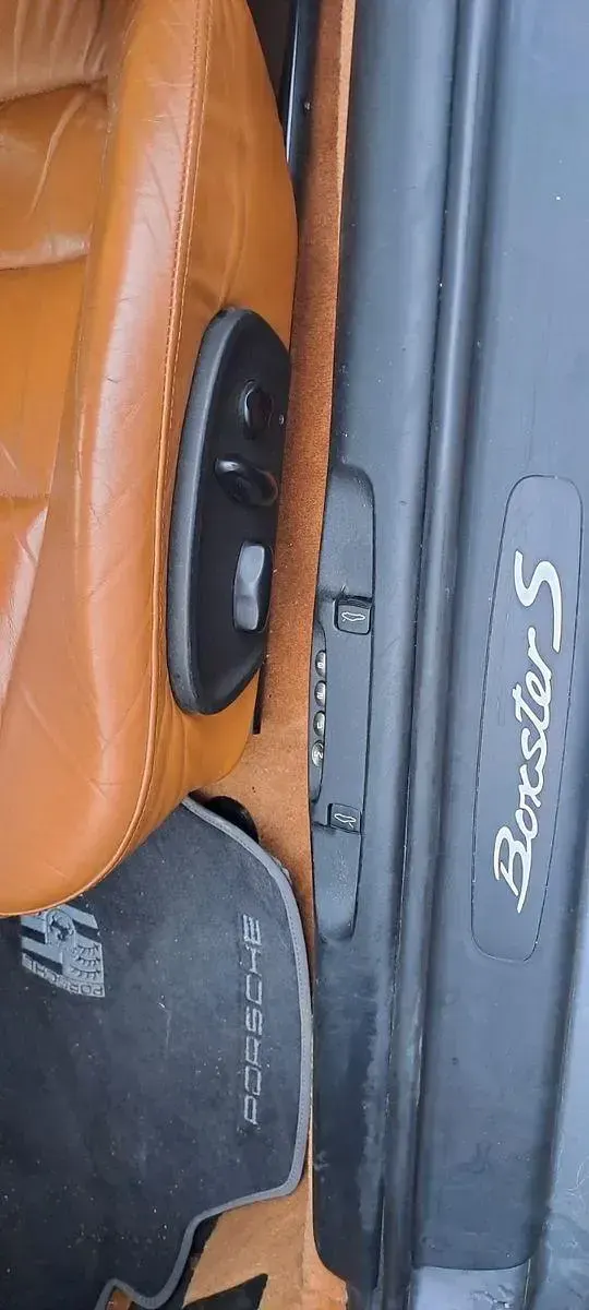 Usado Porsche Boxster S 252 CV (185 kW) 2001 Gris Descapotable