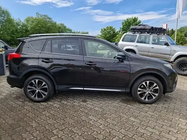Gebraucht Toyota RAV4 Edition-S 150 PS (110 kW) 2015 Braun SUV