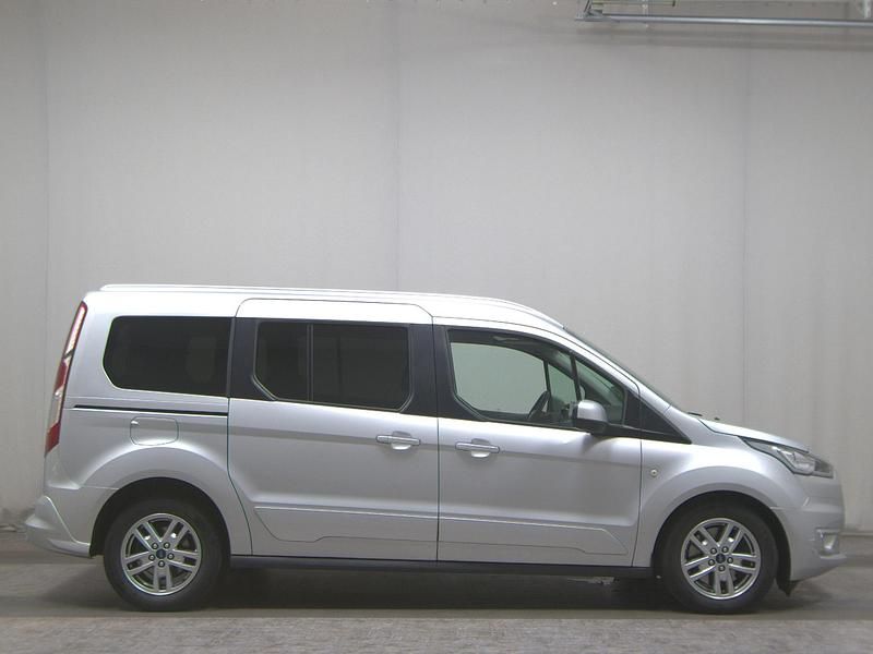 Polarsilber metallic Gebraucht 2021 Ford Tourneo Titanium Van / Kleinbus | 20.980 € (Fairer Preis) - Bild 1/4