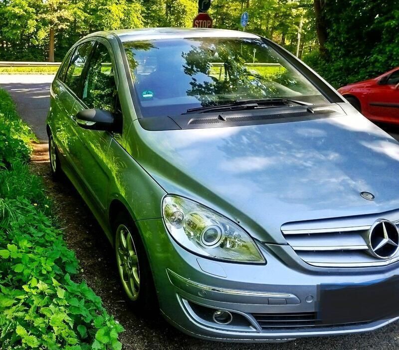 Blau Gebraucht 2006 Mercedes 200 Kleinwagen | 2.500 € - Bild 1/4
