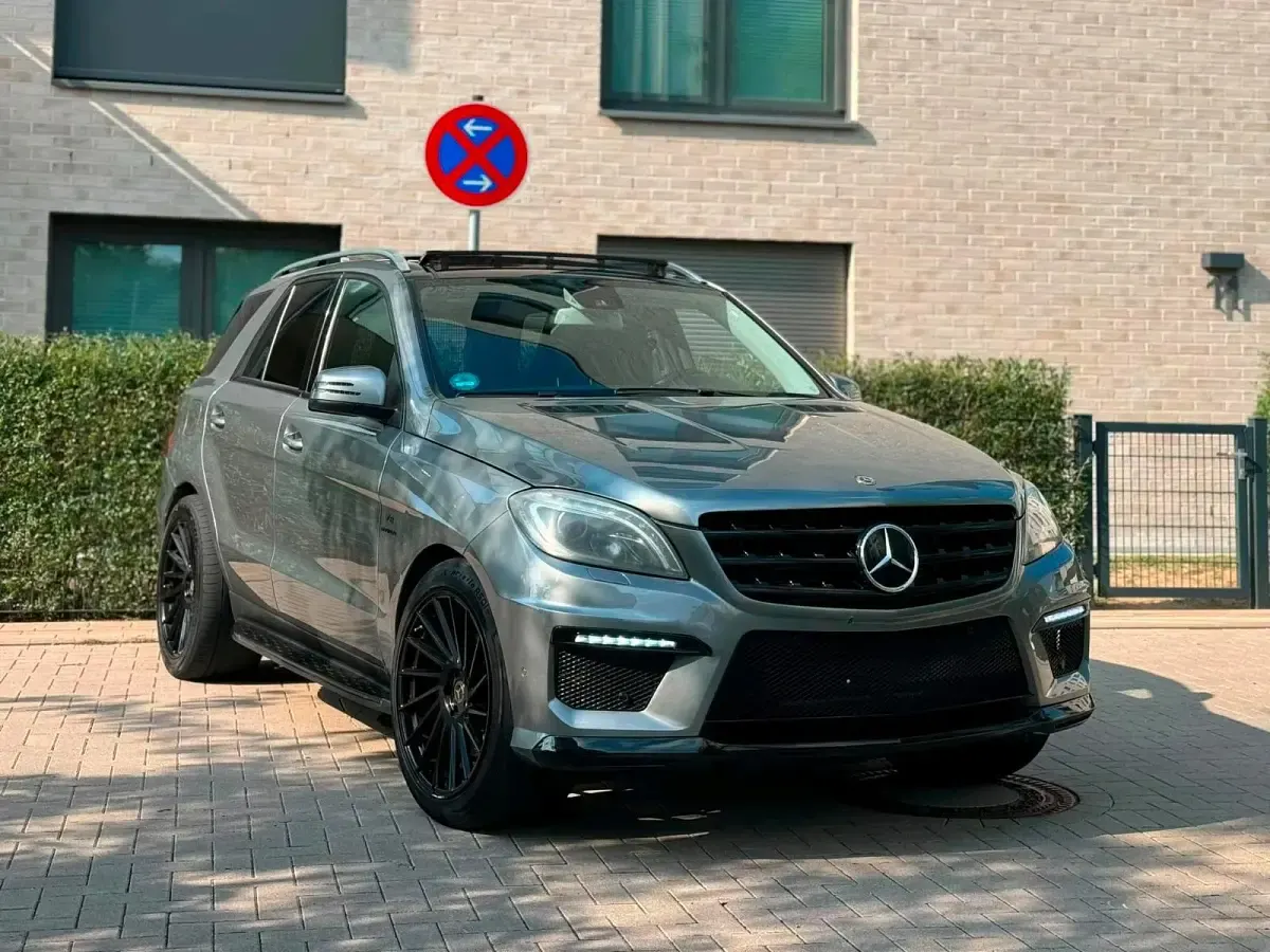 Gebraucht Mercedes ML350 AMG line 258 PS (189 kW) 2014 Grau SUV