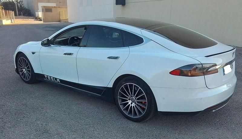 Gebraucht Tesla Model S 269 kW (367 PS) 2015 Weiß Kleinwagen