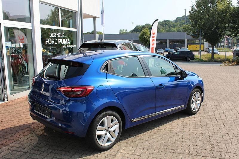 Gebraucht Renault Clio V Zen 67 PS (49 kW) 2021 Blau Limousine