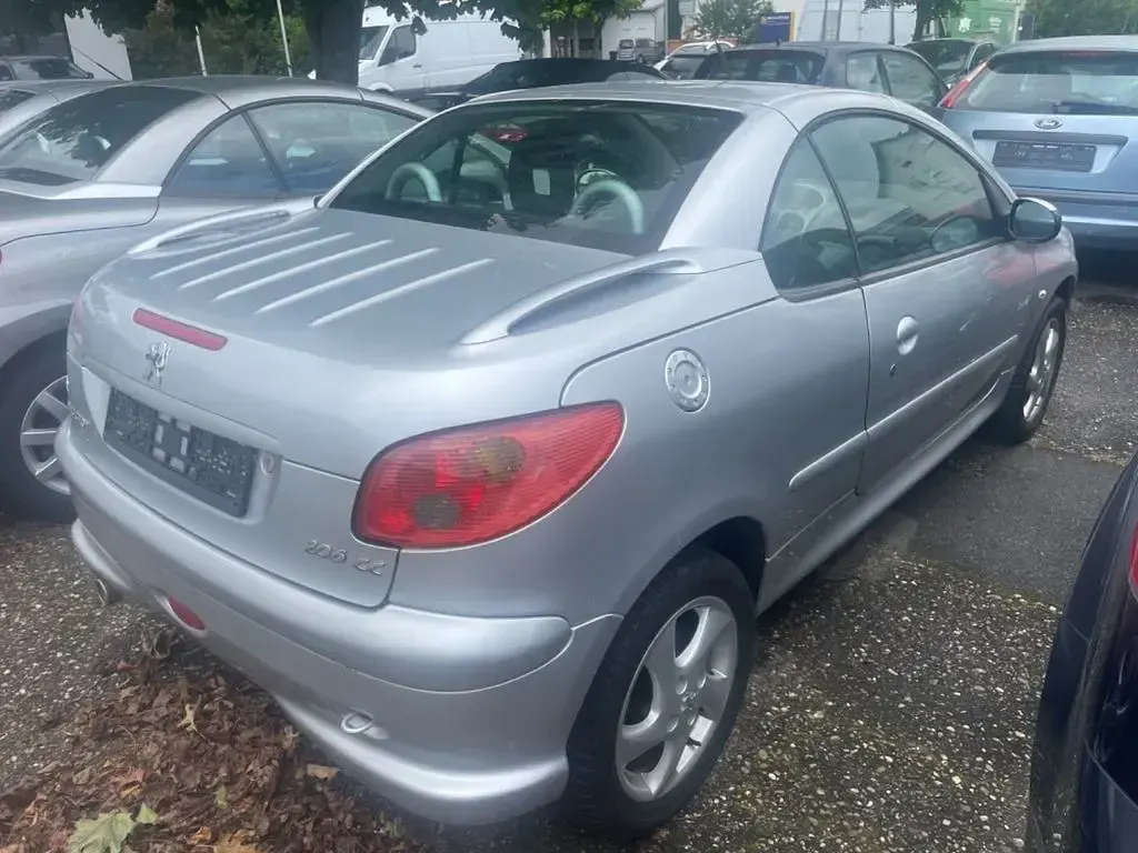 Gebraucht Peugeot 206 CC Quiksilver 109 PS (80 kW) 2007 Grau Cabrio