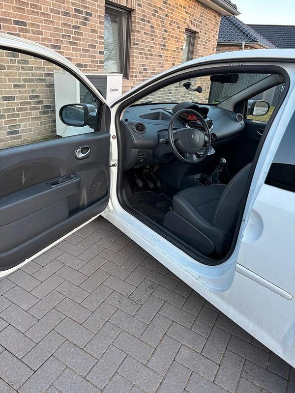 Gebraucht Renault Twingo 75 PS (55 kW) 2010 Weiß Kleinwagen