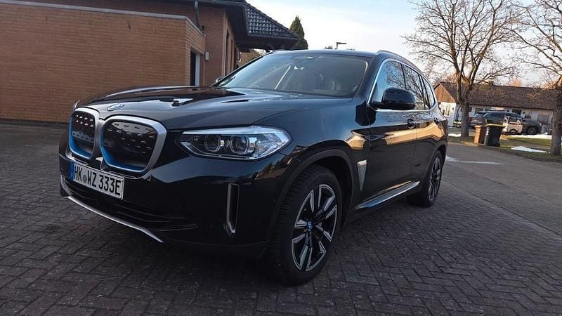 Gebraucht BMW iX3 210 kW (286 PS) 2021 Schwarz SUV