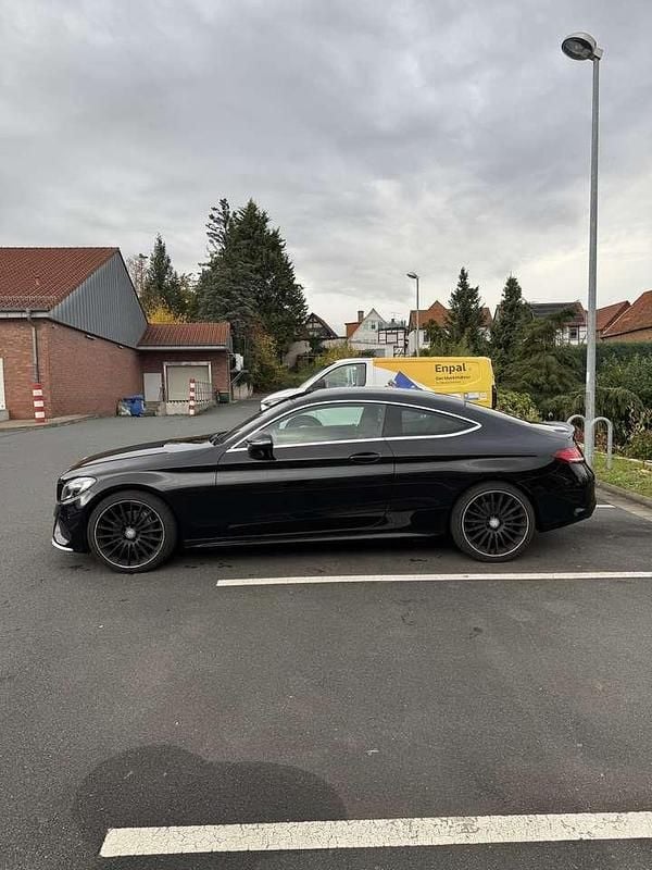 Gebraucht Mercedes C220 AMG line 170 PS (125 kW) 2016 Coupé