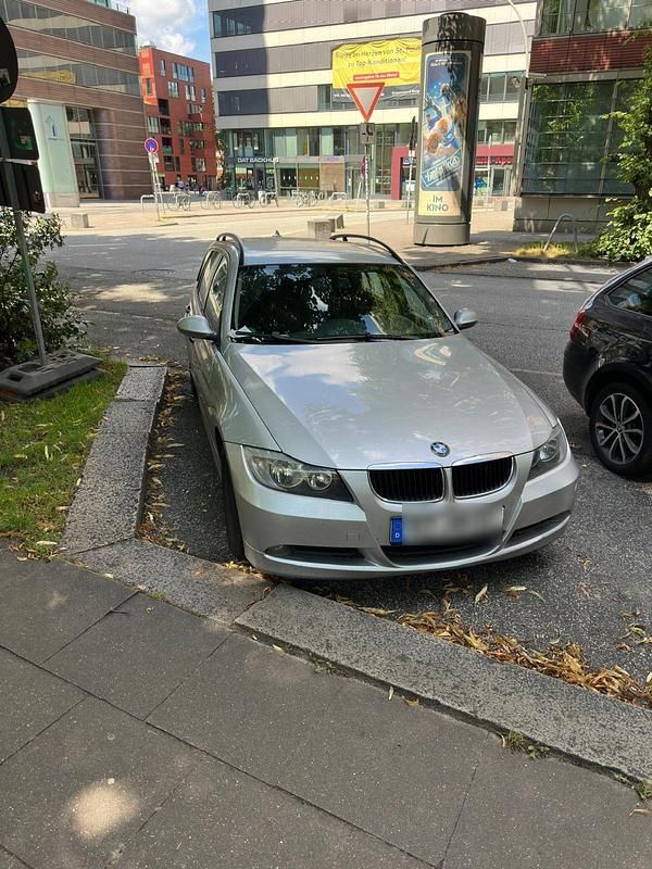 Gebraucht BMW 320 163 PS (119 kW) 2006 Silber Kombi