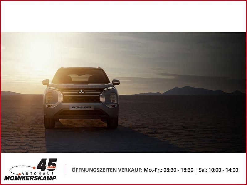Gebraucht Mitsubishi Outlander P-HEV Plus 306 PS (225 kW) 2024 Weiss SUV