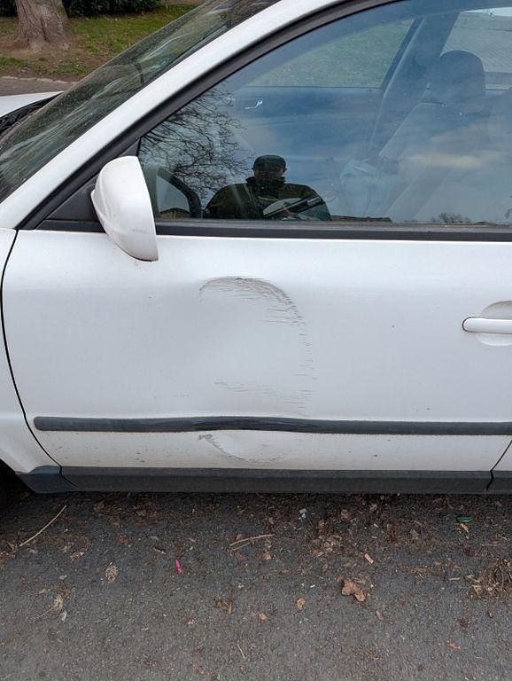 Gebraucht VW Passat Basis 101 PS (74 kW) 1998 Weiß Limousine