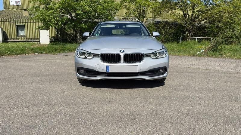 Second-hand BMW 320 190 CP (139 kW) 2019 Argintiu Break