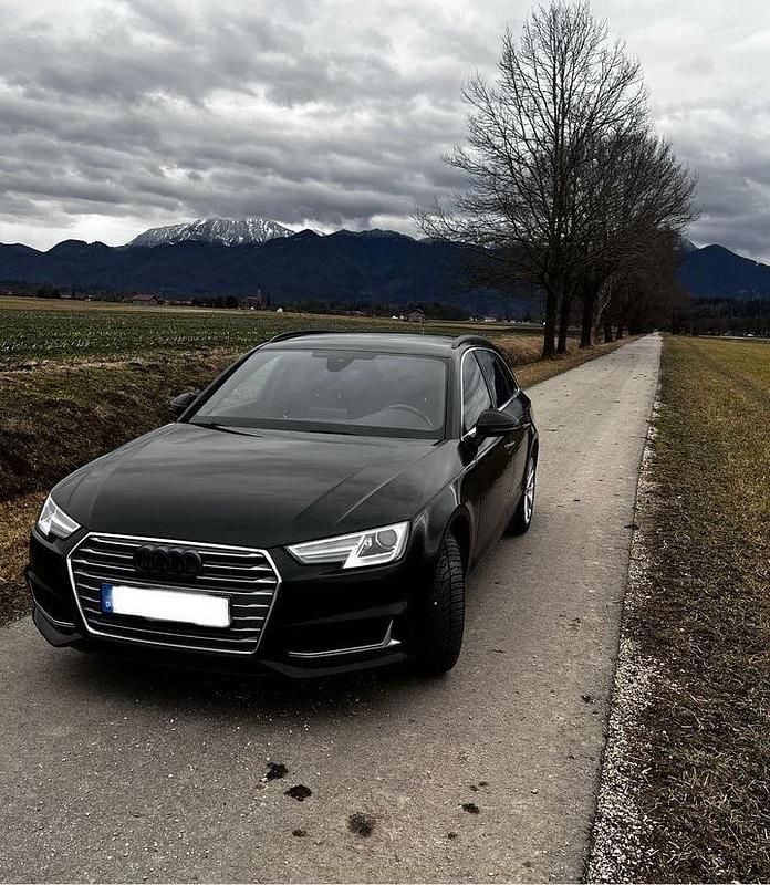 Schwarz Gebraucht 2019 Audi A4 Limousine | 24.100 € (Teuer) - Bild 1/4
