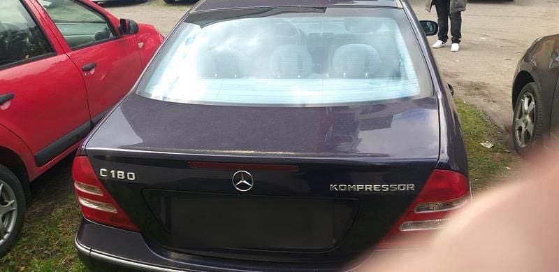 Second-hand Mercedes C180 2003 Albastru Berlinǎ