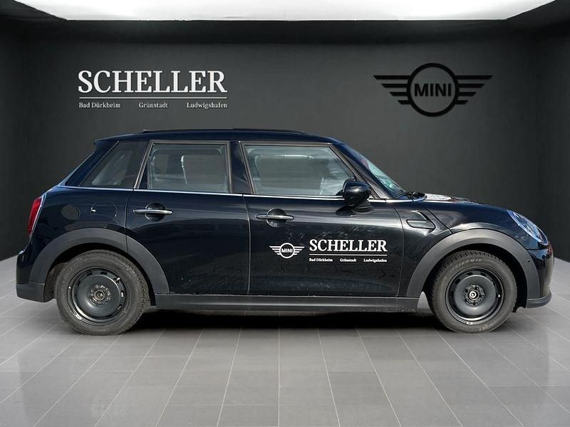 Gebraucht Mini Cooper 136 PS (100 kW) 2022 Schwarz Kleinwagen