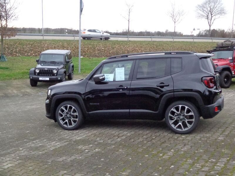 Gebraucht Jeep Renegade 241 PS (177 kW) 2022 Schwarz metallic SUV