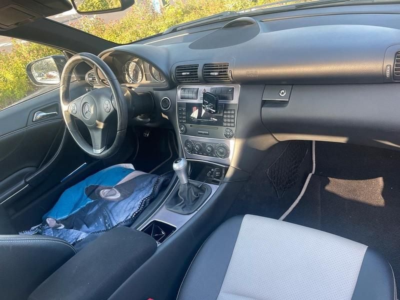 Gebraucht Mercedes CLC180 143 PS (105 kW) 2008 Schwarz Kleinwagen