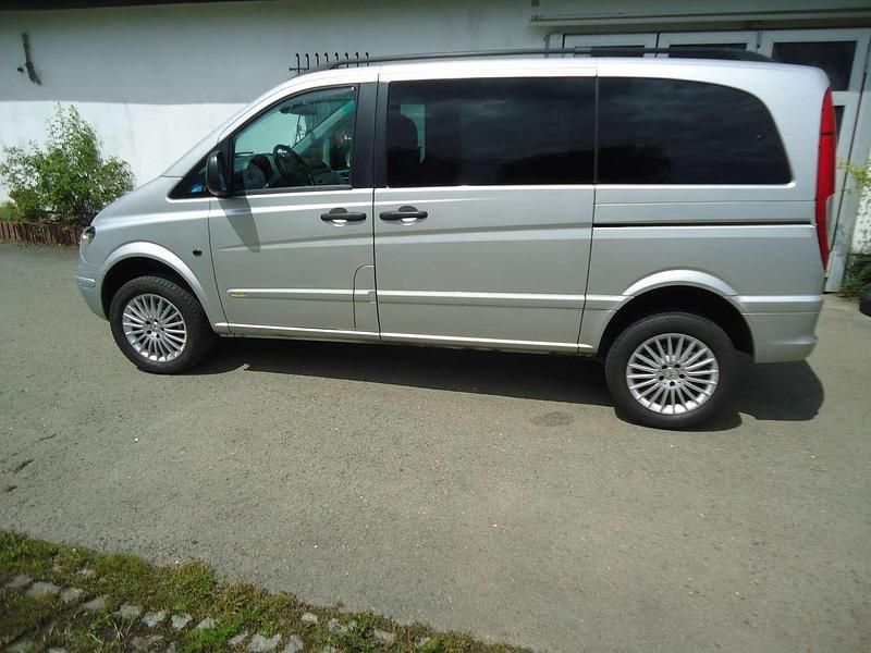Gebraucht Mercedes Vito 150 PS (110 kW) 2007 Silber Van
