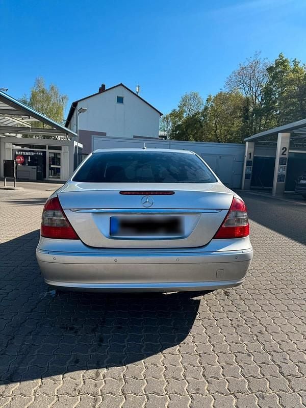 Usata Mercedes E350 2006 Argento Berlina