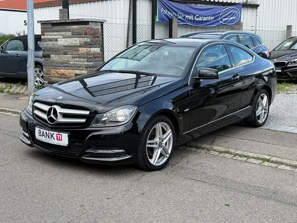 Gebraucht Mercedes C180 156 PS (114 kW) 2012 Schwarz Coupé