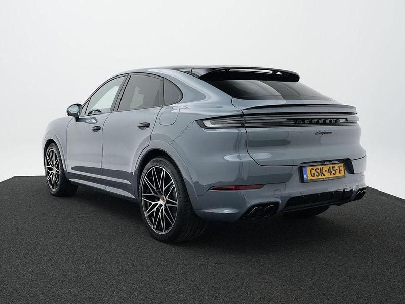 Gebraucht Porsche Cayenne 470 PS (345 kW) 2024 Grau SUV
