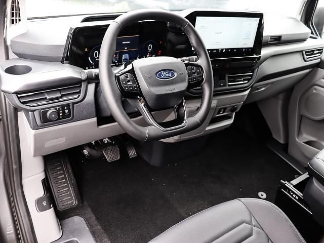 Gebraucht Ford Tourneo Titanium 170 PS (125 kW) 2025 Grau Van / Kleinbus