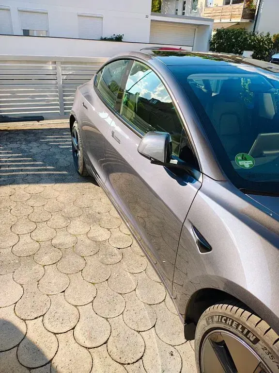 Occasion Tesla Model 3 Standard Range Plus 239 kW (325 ch) 2021 Argent Berline
