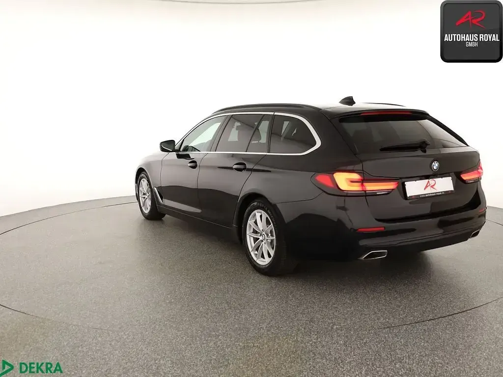 Gebraucht BMW 520 Performance 190 PS (139 kW) 2021 Schwarz Limousine