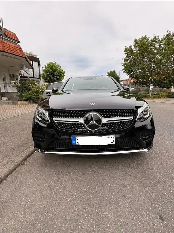 Gebraucht Mercedes GLC300 AMG line 245 PS (180 kW) 2017 Schwarz SUV