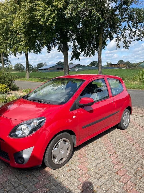 Rot Gebraucht 2010 Renault Twingo Kleinwagen | 2.400 € - Bild 1/4