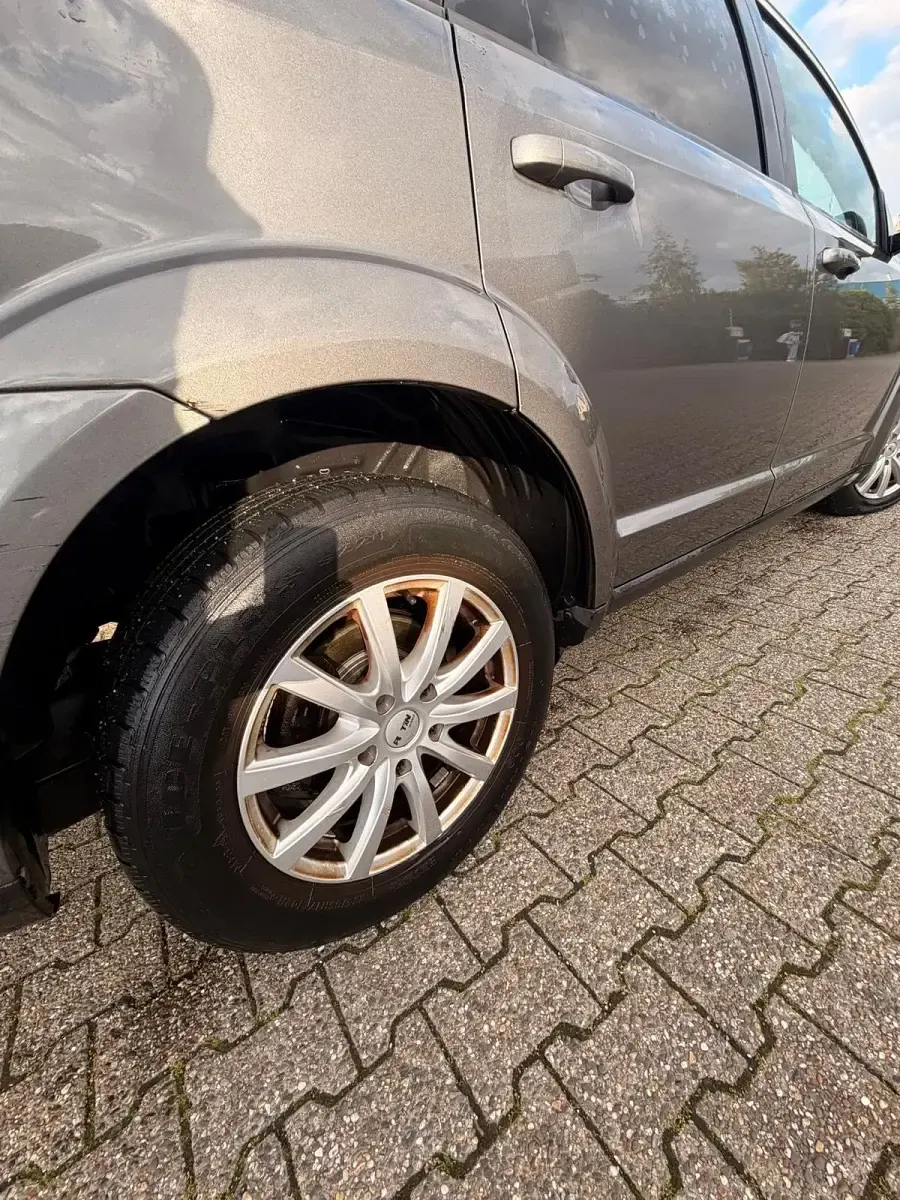 Gebraucht Fiat Freemont 170 PS (125 kW) 2011 Grau SUV