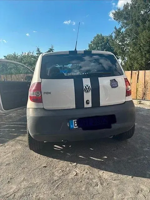 Gebraucht VW Fox 60 PS (44 kW) 2009 Weiß Kleinwagen