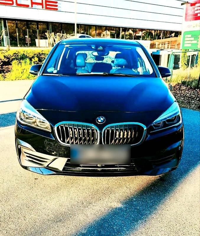 Gebraucht BMW 216 Advantage 116 PS (85 kW) 2021 Schwarz Kombi