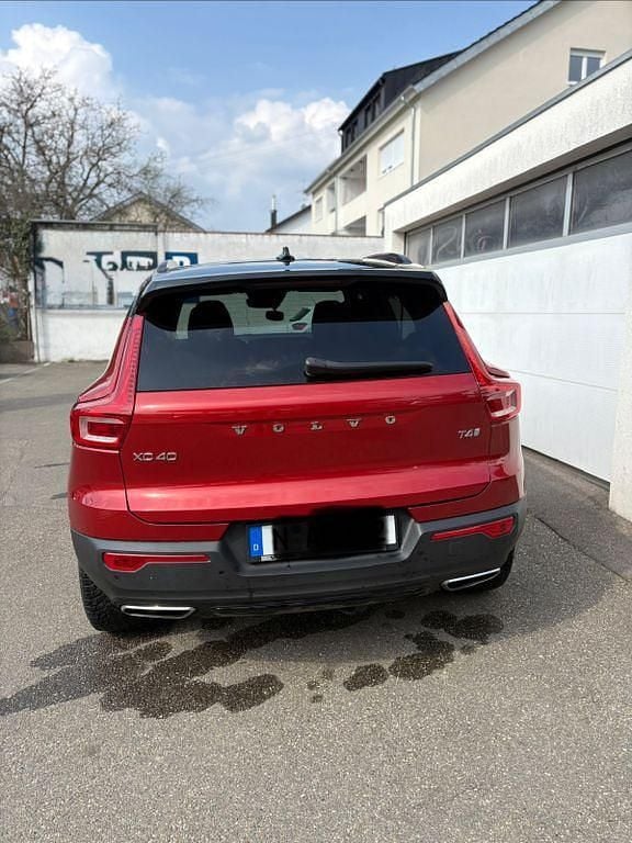 Gebraucht Volvo XC40 R-Design 190 PS (139 kW) 2019 Rot SUV