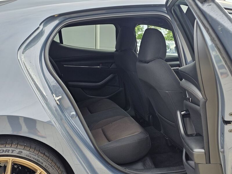 Gebraucht Mazda 3 122 PS (89 kW) 2019 Grau Limousine