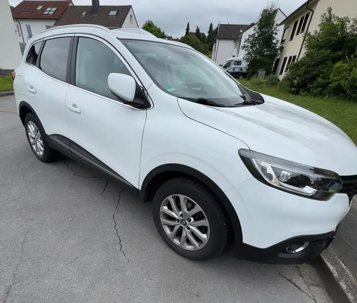 Gebraucht Renault Kadjar Experience 131 PS (96 kW) 2017 Weiß SUV