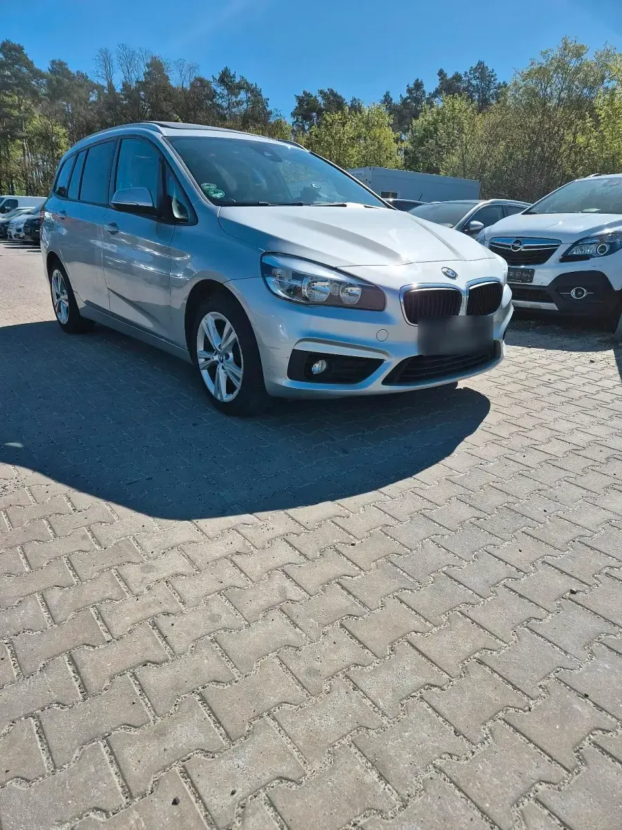 Gebraucht BMW 218 Gran Tourer 150 PS (110 kW) 2015 Silber Van / Kleinbus