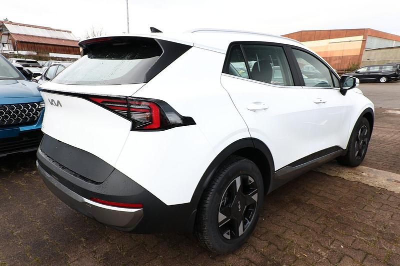 Neu Kia Sportage 150 PS (110 kW) 2025 Deluxe weiß metallic SUV