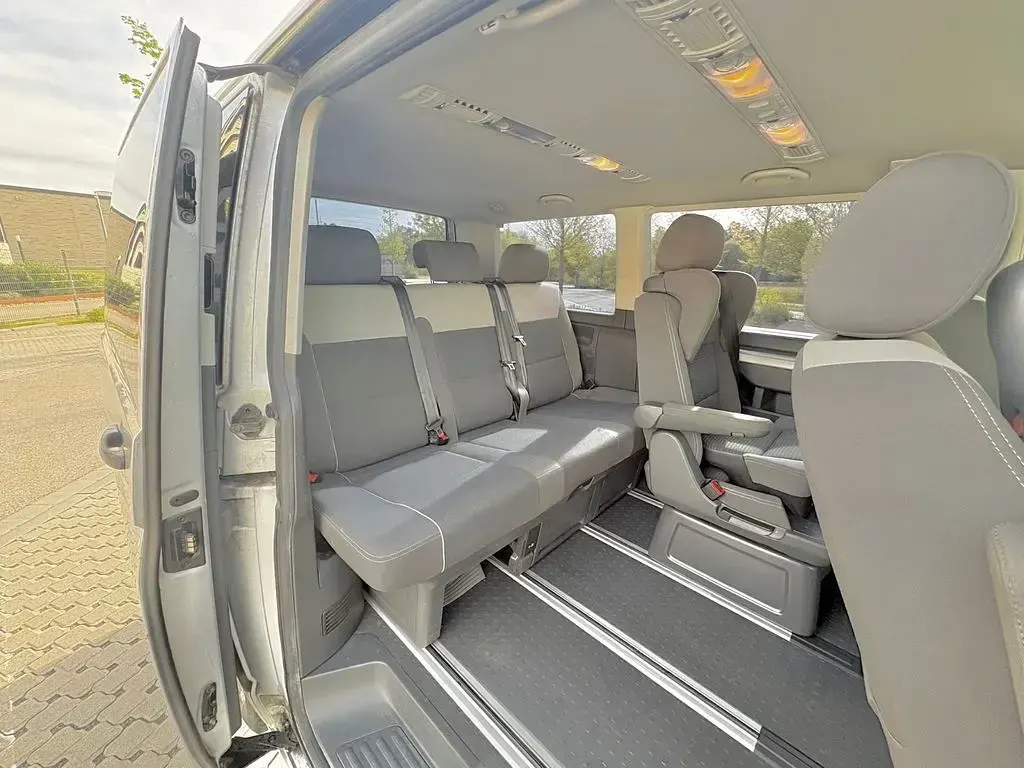 Gebraucht VW T5 Startline 140 PS (102 kW) 2011 Silber Van