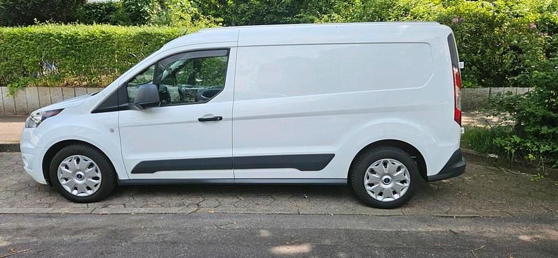Weiß Gebraucht 2017 Ford Transit Limousine | 10.000 € (Etwas zu teuer) - Bild 1/4
