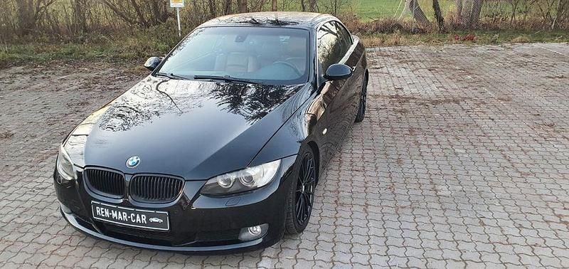 Schwarz Gebraucht 2009 BMW 320 Cabriolet Cabrio | 8.999 € (Fairer Preis) - Bild 1/4