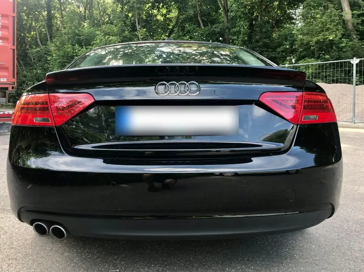 Gebraucht Audi A5 Sportback Comfort 177 PS (130 kW) 2015 Schwarz Kleinwagen